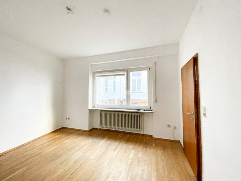 Zimmer Wiesbaden Etagenwohnung Gem�tliches 1-ZIMMER-APARTMENT im sch�nen RHEINGAUVIERTEL