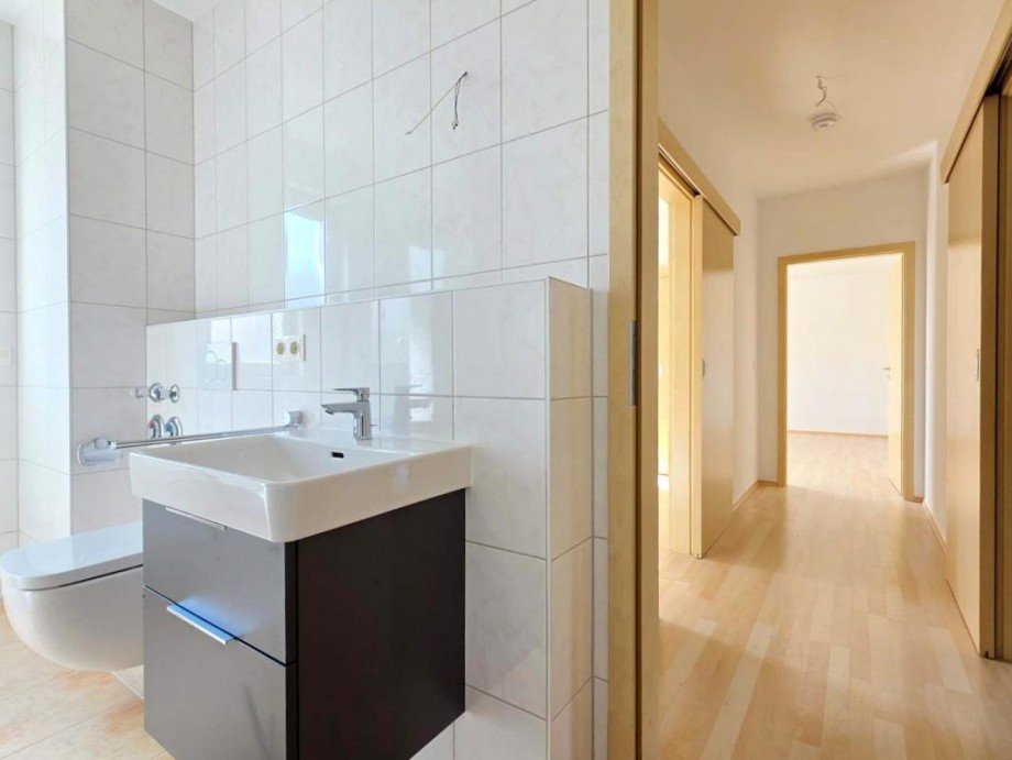 Bad - Flur Etagenwohnung Wiesbaden