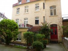 Hinterhaus VERMIETETE 3-ZIMMER-ALTBAUWOHNUNG MIT BALKON IN VERKEHRSG�NSTIGER LAGE VON WIESBADEN