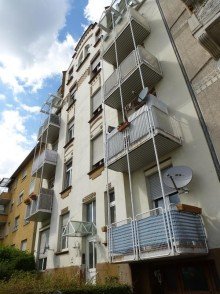 Au�ennaischt VERMIETETE 3-ZIMMER-ALTBAUWOHNUNG MIT BALKON IN VERKEHRSG�NSTIGER LAGE VON WIESBADEN