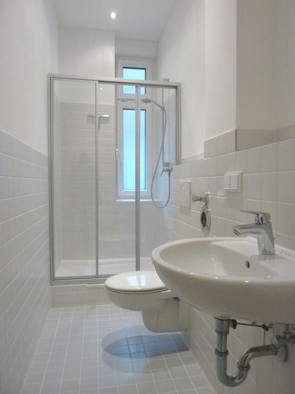 Tageslicht Duschbad Etagenwohnung Wiesbaden