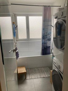 Tageslichtbad SUPER LAGE! ZENTRAL & RUHIG. H�bsche Wohnung mit Balkon, Einbauk�che, PKW-Stellplatz
