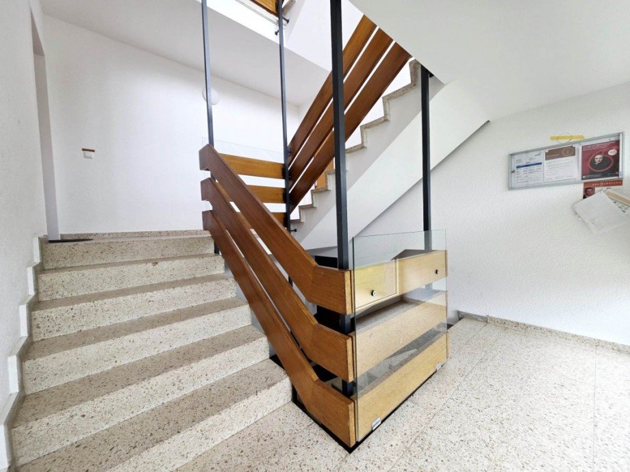 Treppenhaus Etagenwohnung Wiesbaden