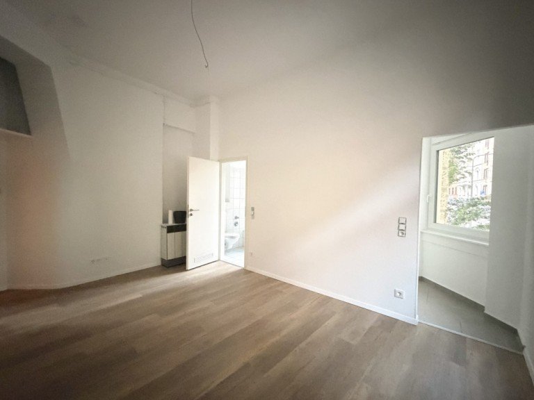 Zimmer Wiesbaden Etagenwohnung 1-Zimmer-Altbauwohnung in der Gneisenaustra�e nahe dem zuk�nftigen Park am Els�sser Platz