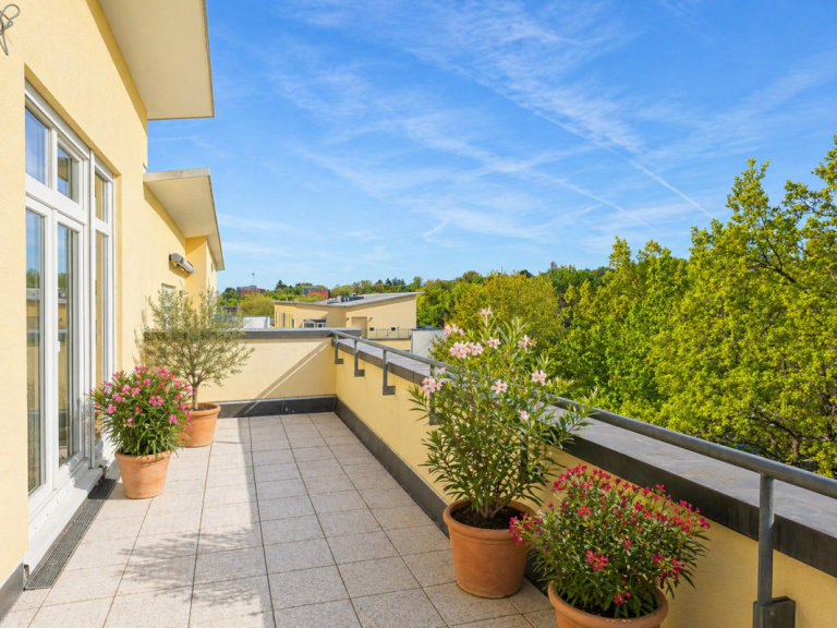 Dachterrasse Wiesbaden Etagenwohnung LICHT, LUFT UND WEITBLICK - OFFENES WOHNEN IM PENTHOUSE MIT SONNIGER DACHTERRASSE