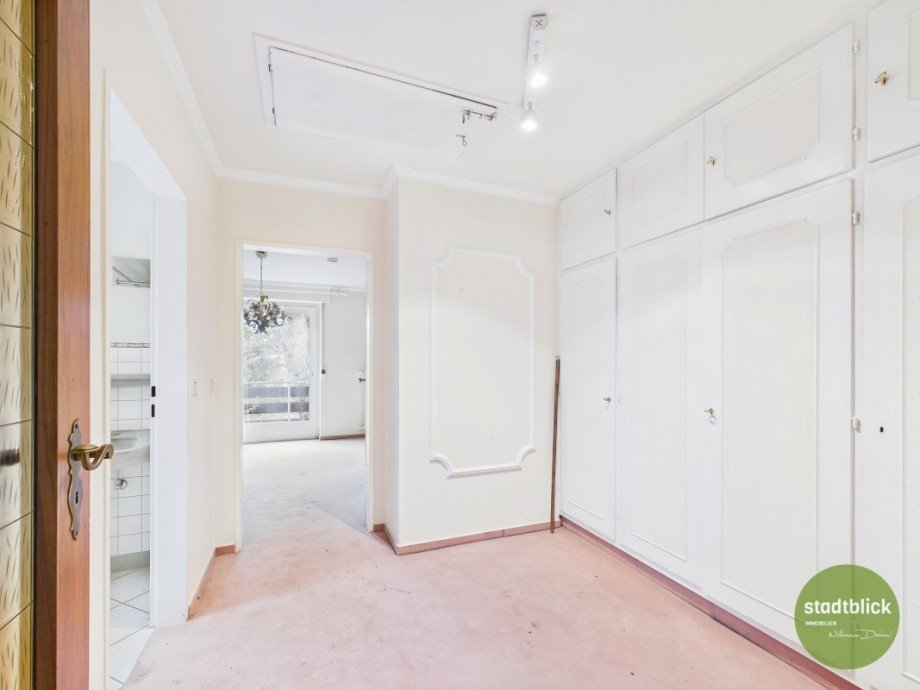 Ankleidezimmer Einfamilienhaus Hofheim