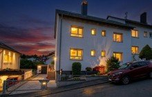 Beispielbild DER SOMMER KANN KOMMEN! GEPFLEGTES ZWEIFAMILIENHAUS MIT VIEL PLATZ