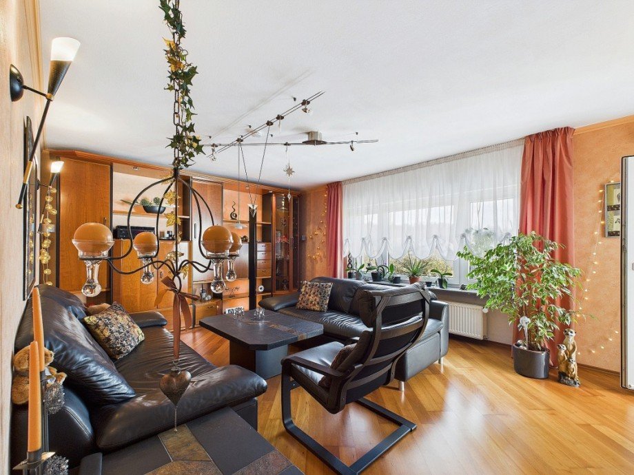 Wohnzimmer Erdgeschoss Doppelhaush�lfte Wiesbaden