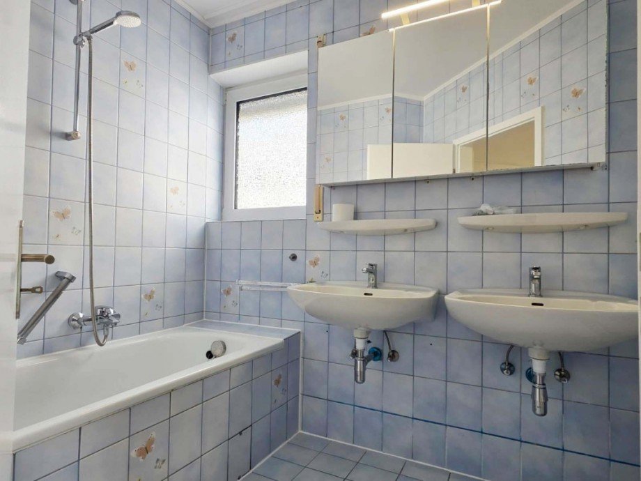 Badezimmer Etagenwohnung Wiesbaden