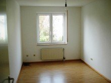 Kinderzimmer H�BSCHE WOHNUNG mit EINBAUK�CHE, BALKON und GARAGE