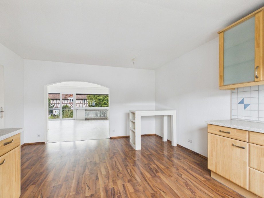 Blick zum Wohnzimmer Mehrfamilienhaus Wiesbaden