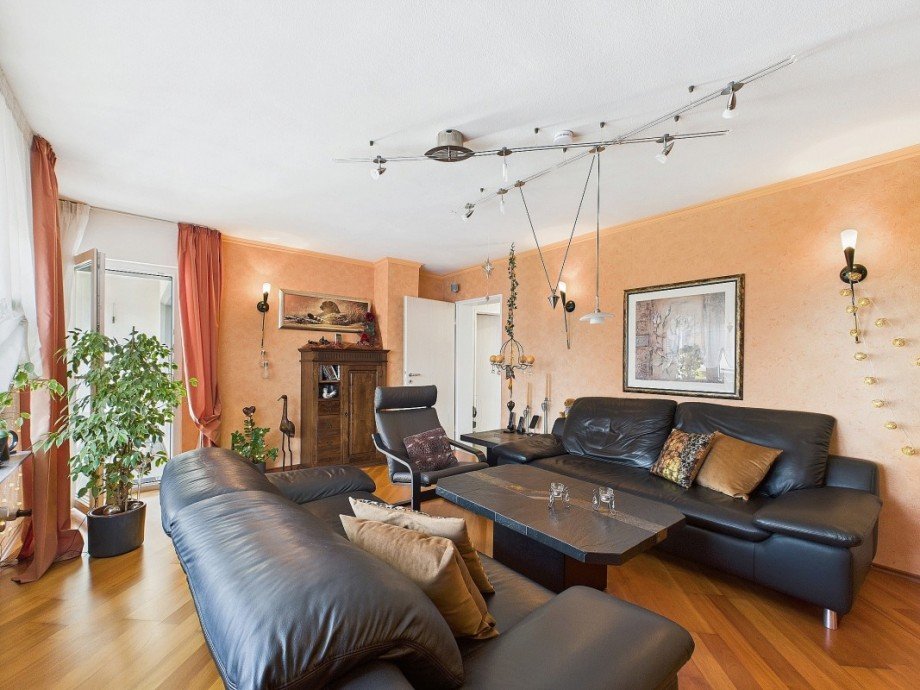 Wohnzimmer Erdgeschoss (3) Mehrfamilienhaus Wiesbaden