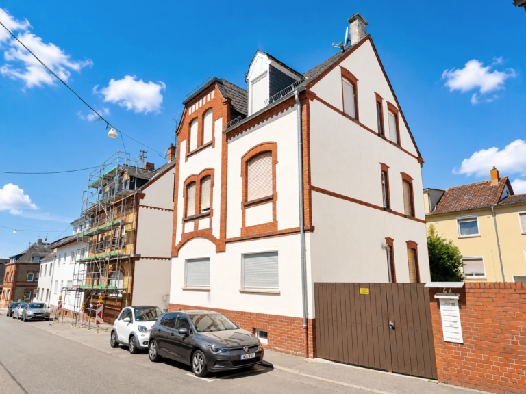 Au�enansicht Wiesbaden Etagenwohnung TOP GESCHNITTENES RAUMWUNDER - 3 ZIMMER ALTBAUWOHNUNG MIT SCH�NER AUFTEILUNG