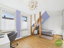 Kinder- oder Arbeitszimmer CHARMANTES UND GUT GEPFLEGTES EINFAMILIENHAUS MIT NEBENGEGEB�UDE, HOF- UND GARTENBEREICH
