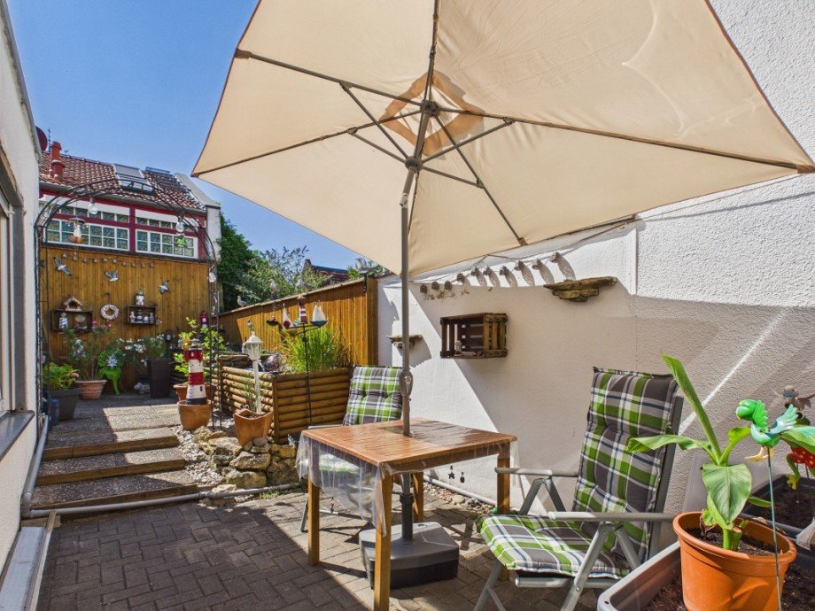 Hof (2) Einfamilienhaus Mainz