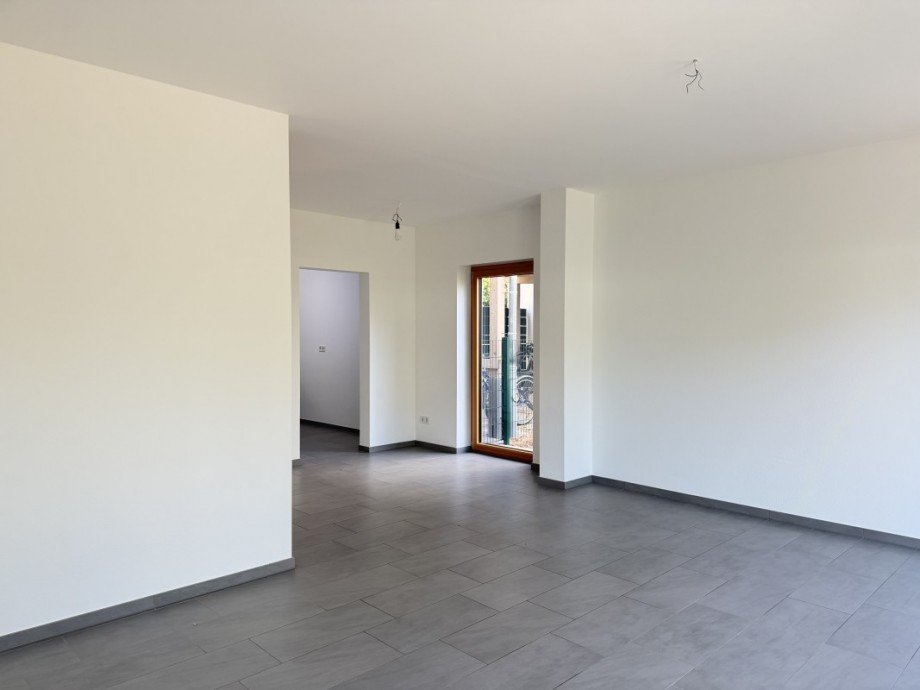 Wohn- Essbereich Doppelhaush�lfte Frankfurt (Zeilsheim)