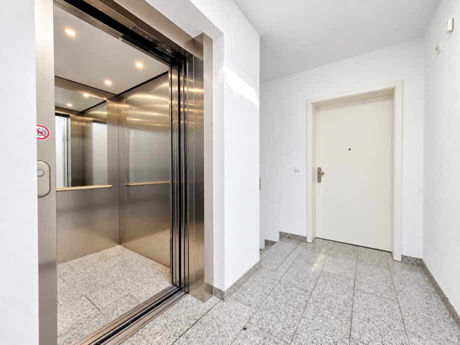 Aufzug Maisonettewohnung Oberursel