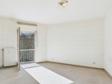 Schlafzimmer SUPER GESCHNITTENE 2 ZIMMER WOHNUNG MIT TIEFGARAGENSTELLPLATZ IN DER NEUSTADT