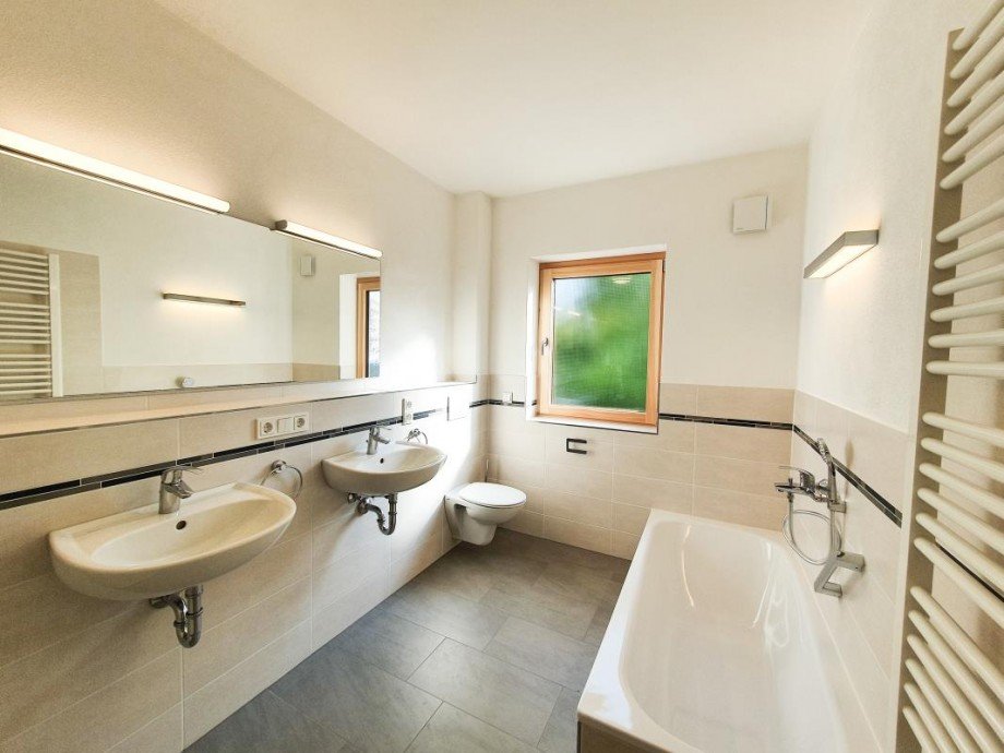 Badezimmer Doppelhaush�lfte Frankfurt (Zeilsheim)
