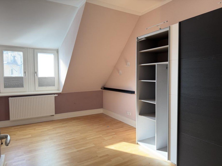 Schlafzimmer Dachgeschosswohnung Wiesbaden
