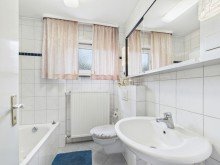 Bad ENTSPANNTES WOHNEN AUF EINER EBENE! BUNGALOW MIT HERRLICHEM GARTEN IN TOPLAGE VON BRETZENHEIM