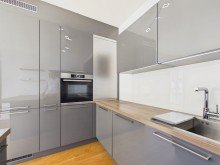 Einbauk�che (3) EXKLUSIVE PENTHOUSE-MAISONETTE IN ATTRAKTIVER LAGE, NAHE ALTSTADT UND FIS (International School)
