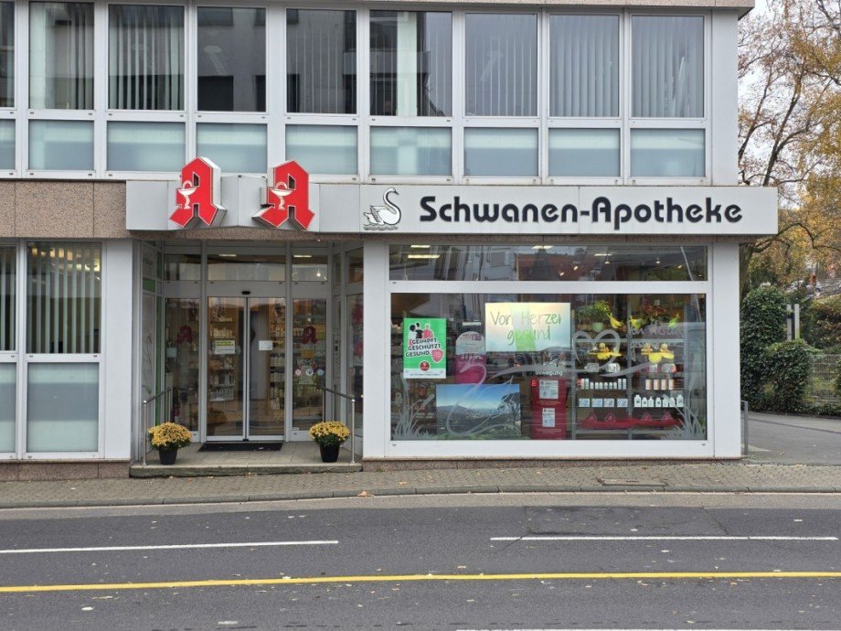 Eingang und Front Ladenlokal Hofheim