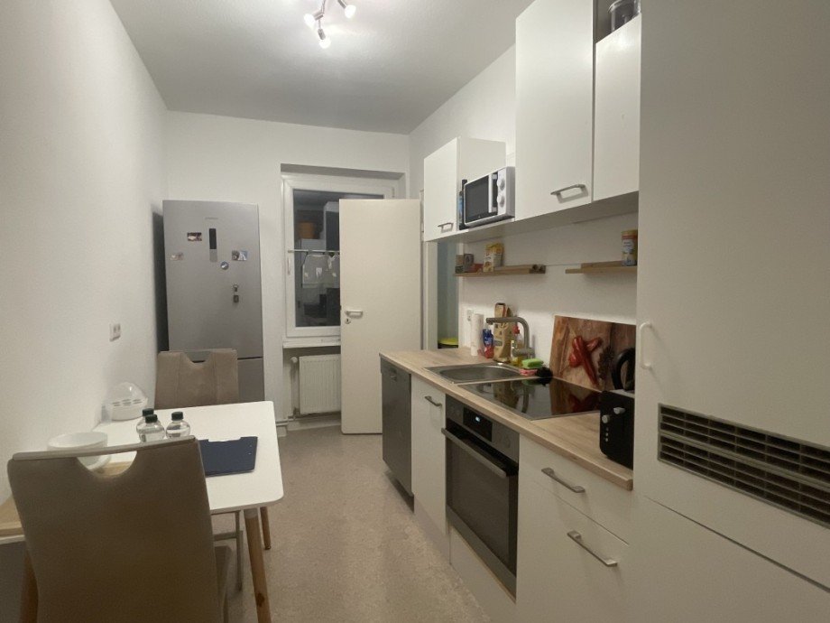 K�che mit EBK Etagenwohnung Wiesbaden