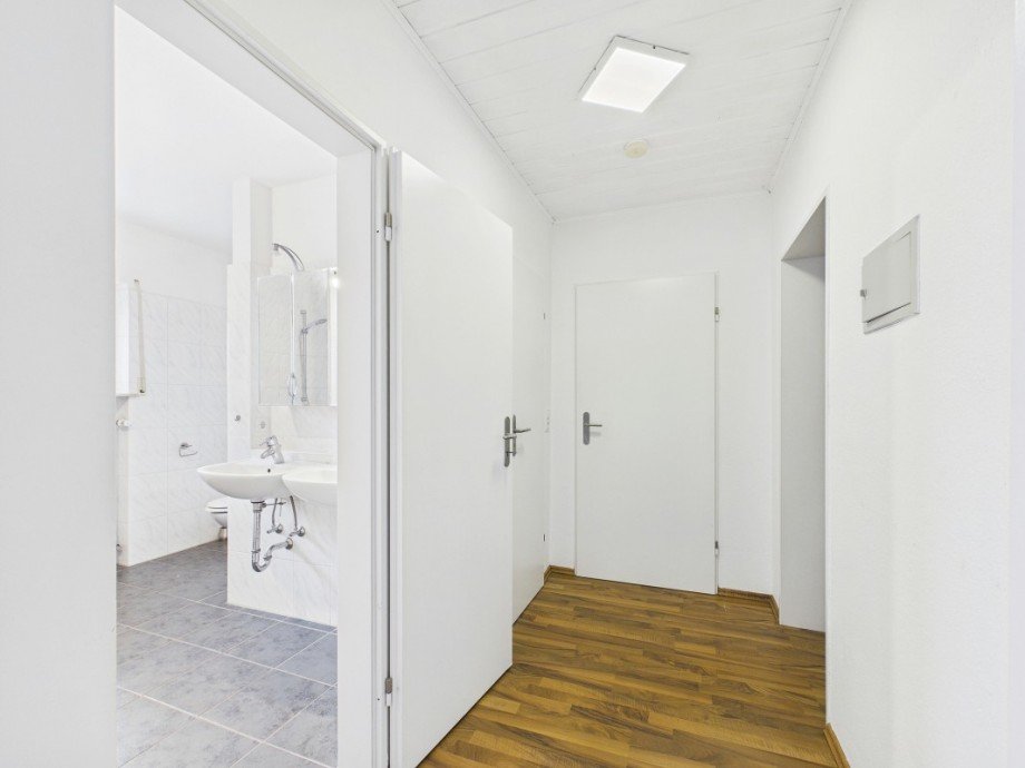 Flur Mehrfamilienhaus Wiesbaden