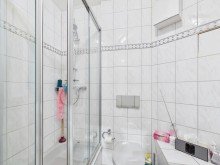 und Dusche RUHIGES WOHNEN MIT BLICK INS GR�NE - CHARMANTE MAISONETTE MIT BALKON UND TERRASSE AM MOOSBACHTAL