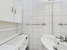 Bad HELLES APARTMENT MIT BALKON, TAGESLICHTBAD UND KELLER - BIEBRICHER ALLEE