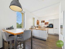 Wohnk�che CHARMANTES UND GUT GEPFLEGTES EINFAMILIENHAUS MIT NEBENGEGEB�UDE, HOF- UND GARTENBEREICH