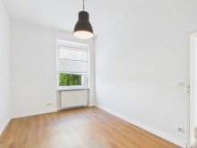 Kind - Arbeiten TOP GESCHNITTENES RAUMWUNDER - 3 ZIMMER ALTBAUWOHNUNG MIT SCH�NER AUFTEILUNG