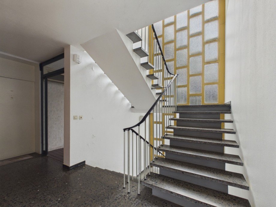 Treppenhaus (2) Etagenwohnung Wiesbaden