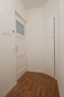 Wohnungseingang ZENTRAL UND RUHIG Gem�tliche 2-Zimmer-Wohnung in Innenstadtlage