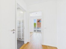 Flur - Ankleide EXKLUSIVE PENTHOUSE-MAISONETTE IN ATTRAKTIVER LAGE, NAHE ALTSTADT UND FIS (International School)