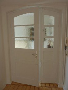 Wohnungseingang ��� GEM�TLICHE DACHGESCHOSSWOHNUNG RUHIGER CITY-LAGE ���