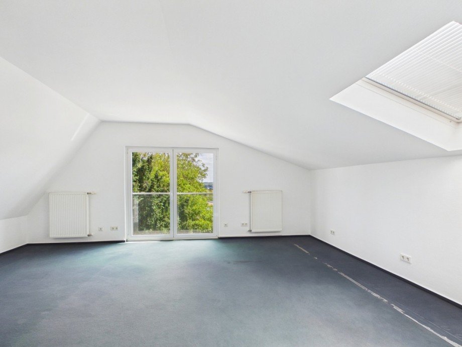 Zimmer 2 DG Einfamilienhaus Alzey
