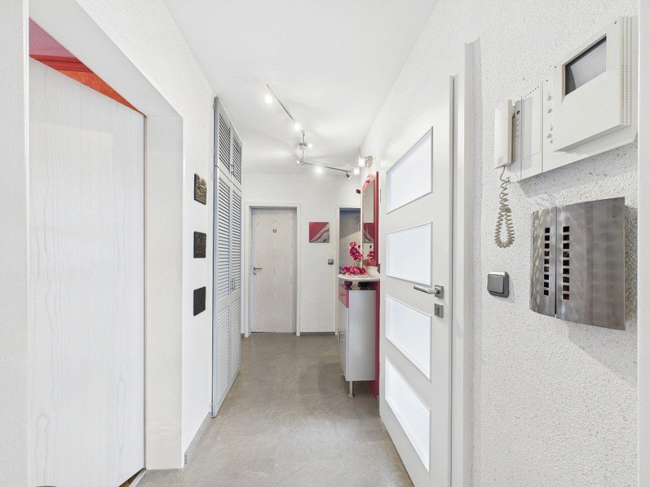 Flur Erdgeschoss Mehrfamilienhaus Wiesbaden