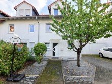Au�en - Eingang REIHENHAUS IN FAMILIENFREUNDLICHER ORTSRANDLAGE VON NIEDER-ESCHBACH