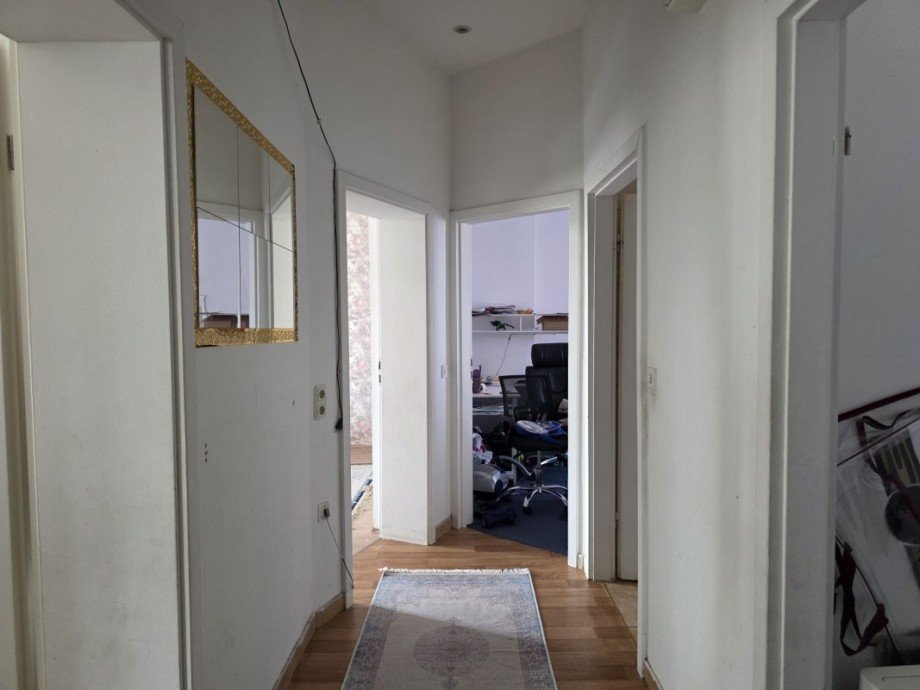 Flur Etagenwohnung Wiesbaden