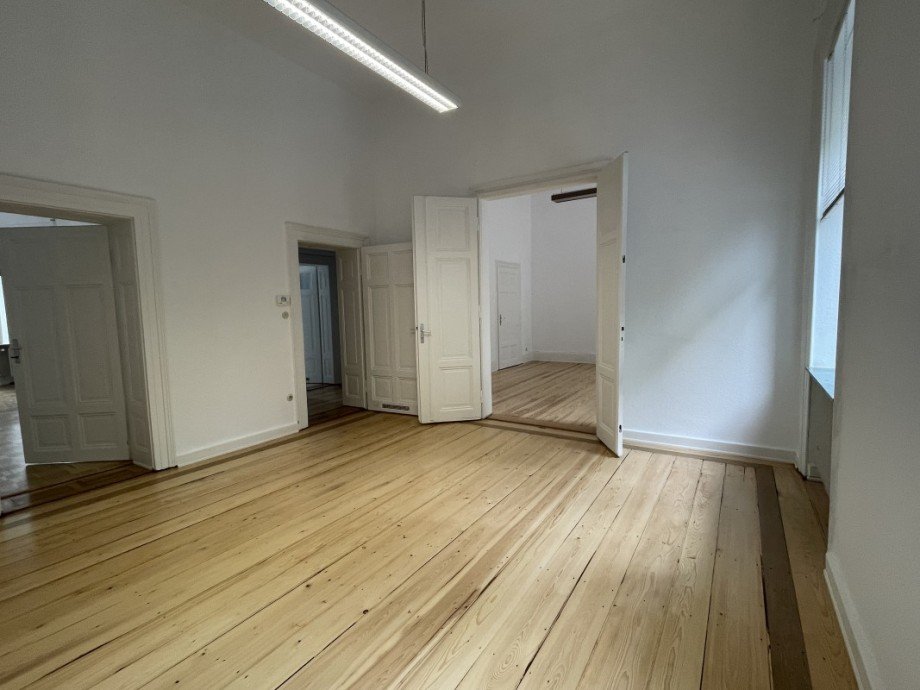 Ansicht 3 B�ro / Praxis Wiesbaden