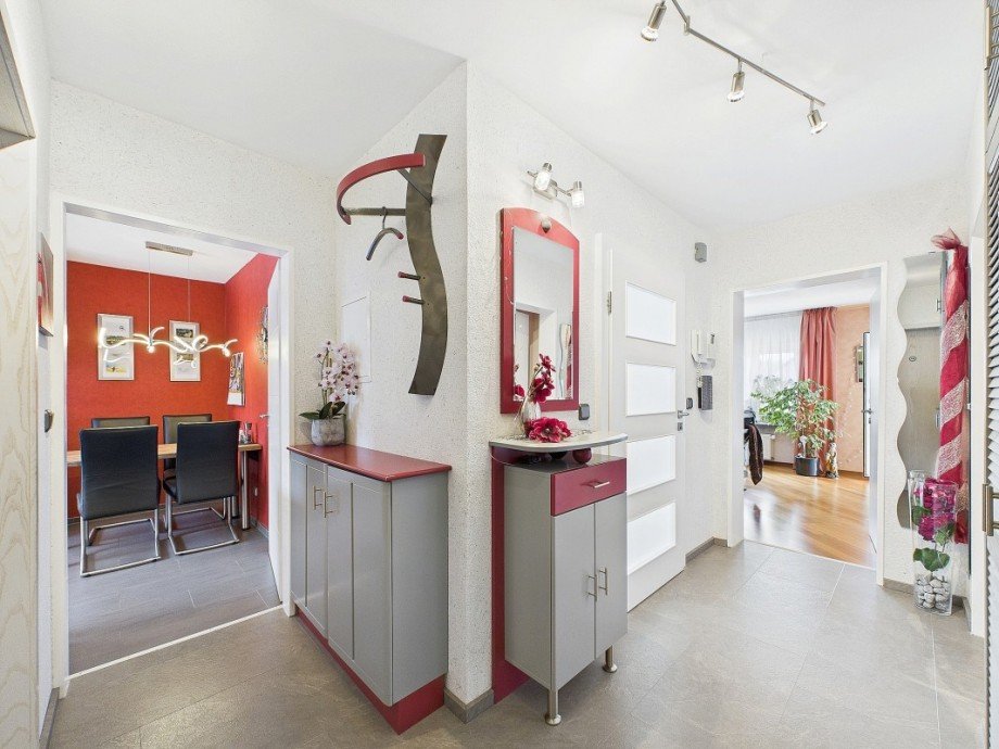 Flur Erdgeschoss (3) Mehrfamilienhaus Wiesbaden