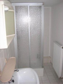 Bad ZENTRAL UND RUHIG Gem�tliche 2-Zimmer-Wohnung in Innenstadtlage