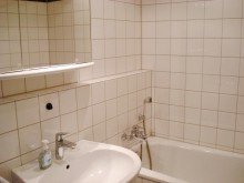 Teilansicht Bad H�BSCHE WOHNUNG mit EINBAUK�CHE, BALKON und GARAGE