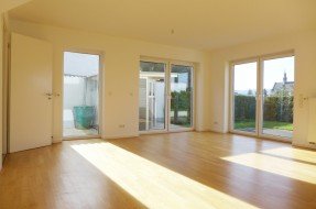 Hauptbild SONNIGES WOHLF�HLHAUS mit TOP AUSSTATTUNG