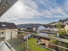 Ausblick DER SOMMER KANN KOMMEN! GEPFLEGTES ZWEIFAMILIENHAUS MIT VIEL PLATZ