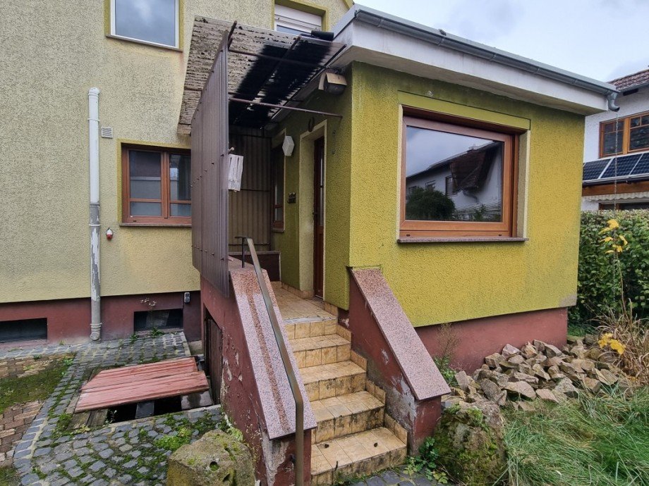Eingang R�ckseite Mehrfamilienhaus M�nster (Altheim)