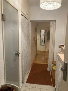 Flurbereich SUPER LAGE! ZENTRAL & RUHIG. H�bsche Wohnung mit Balkon, Einbauk�che, PKW-Stellplatz