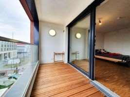 Hauptbild ZOLLHAFEN - ENTSPANNTES WOHNEN AM RHEIN. Moderne 1-Zimmer-Wohnung mit Balkon und Einbauk�che